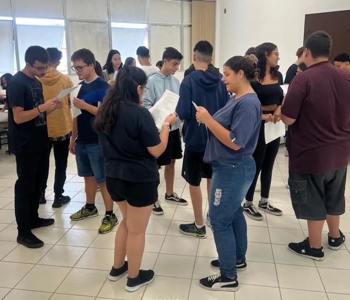 Jovens aprendizes participam de oficina de oratória em Balneário Camboriú_16.5.2024_.jpg