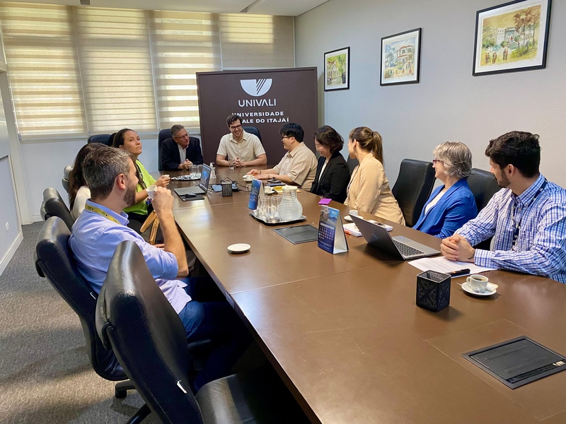 Reunião Pesquisadores Coreia do Sul (1).jpg